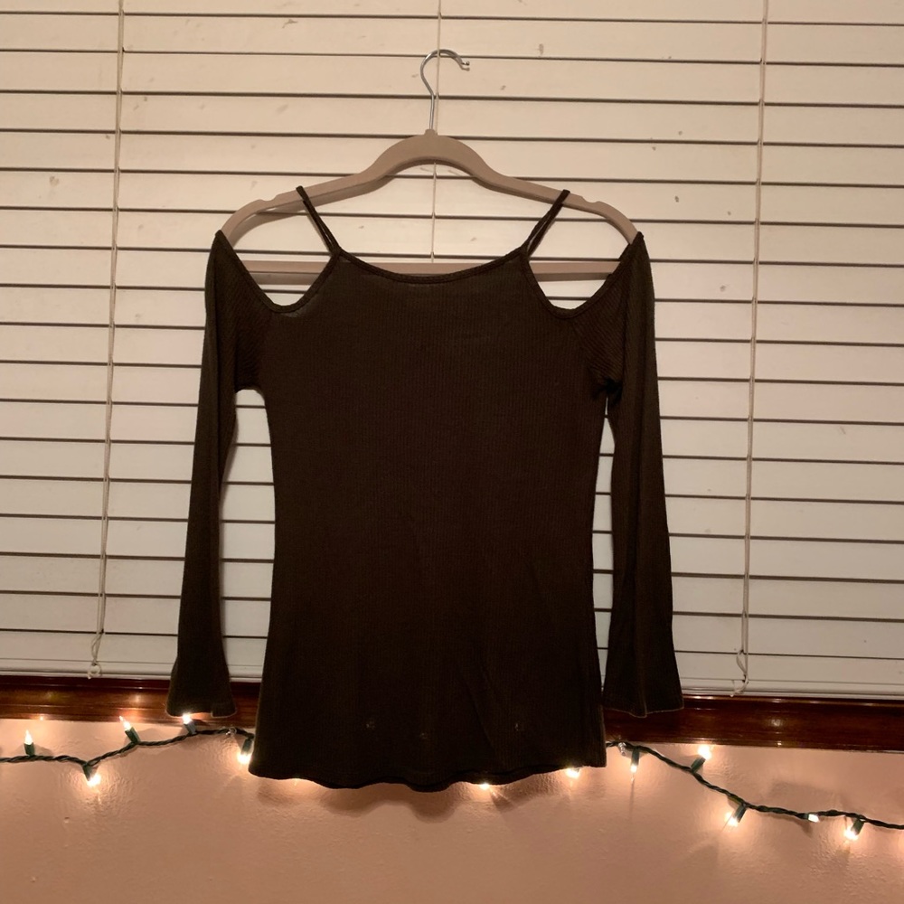 army green off the shoulder shirt!!!